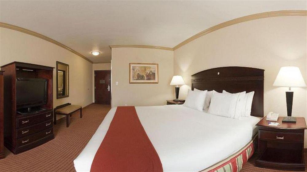 Holiday Inn Express & Suites Wharton By Ihg Exteriér fotografie