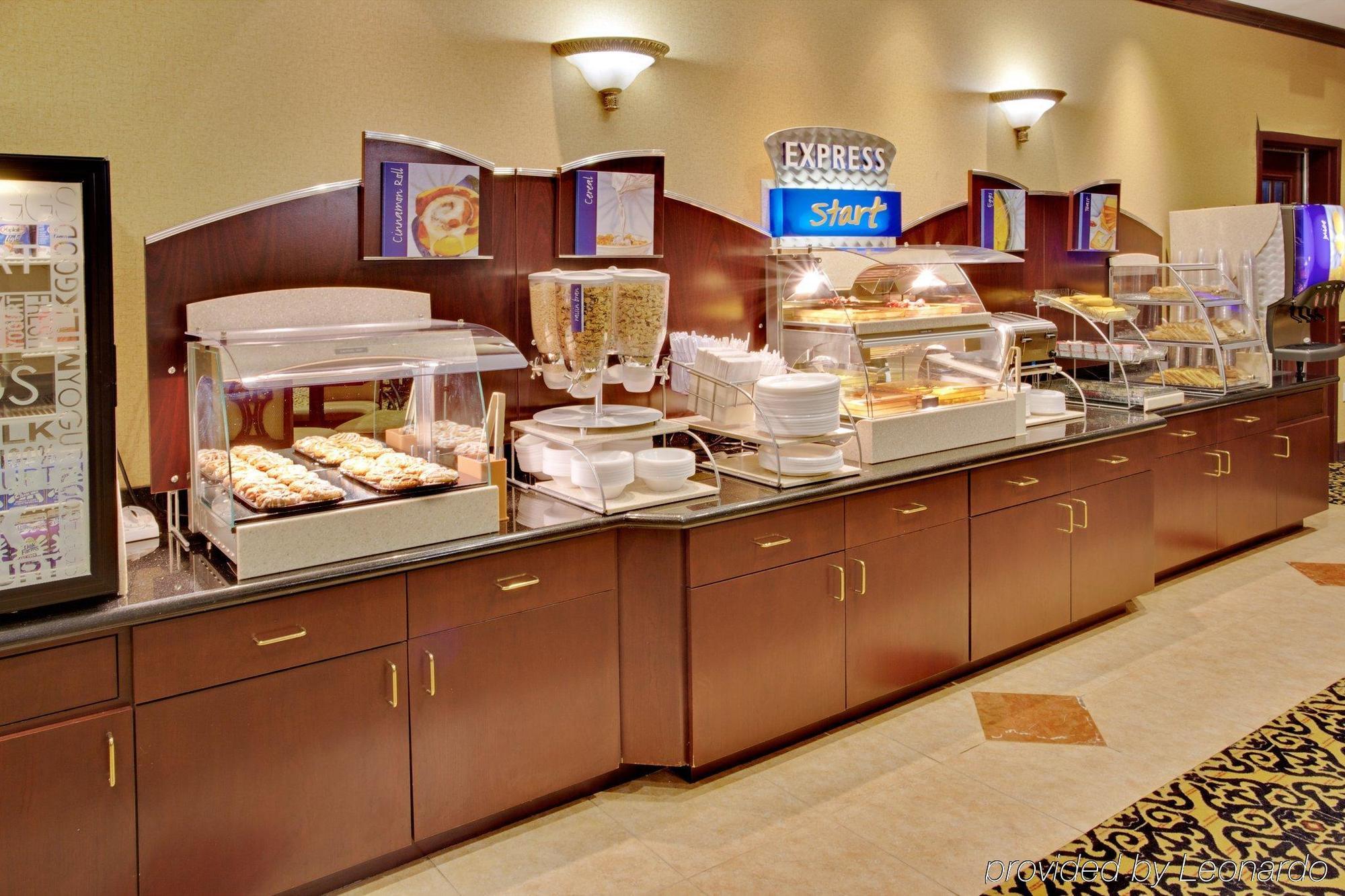 Holiday Inn Express & Suites Wharton By Ihg Restaurace fotografie