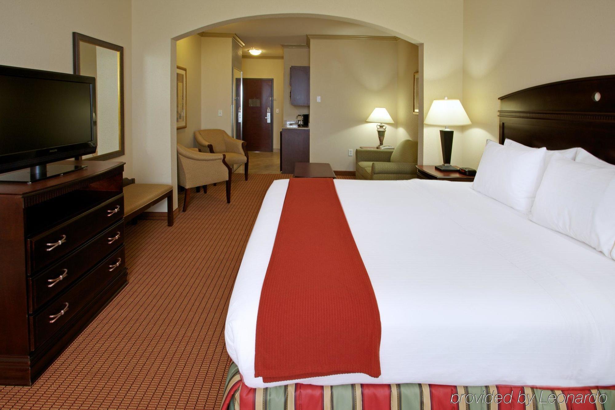 Holiday Inn Express & Suites Wharton By Ihg Pokoj fotografie