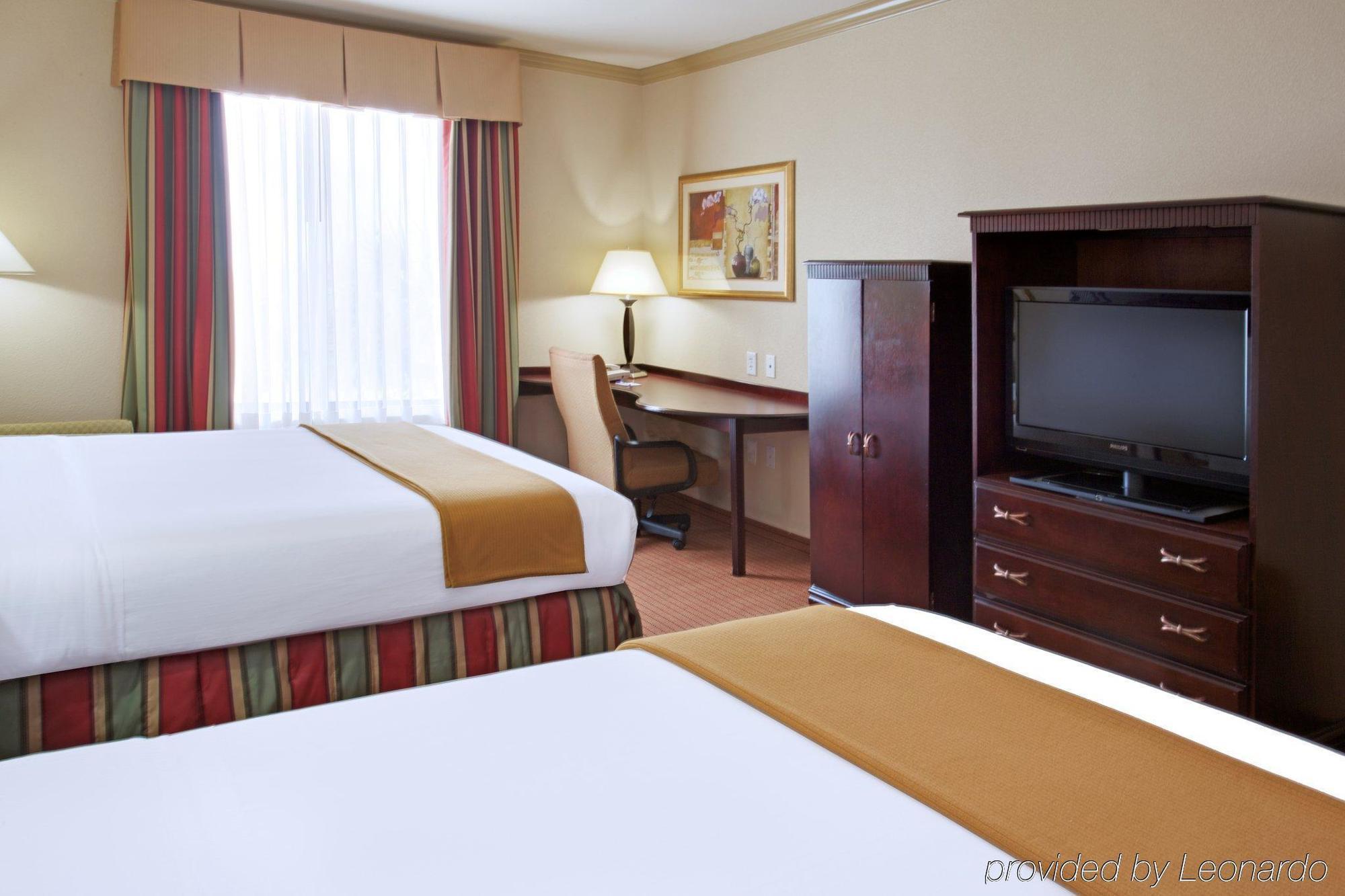 Holiday Inn Express & Suites Wharton By Ihg Pokoj fotografie