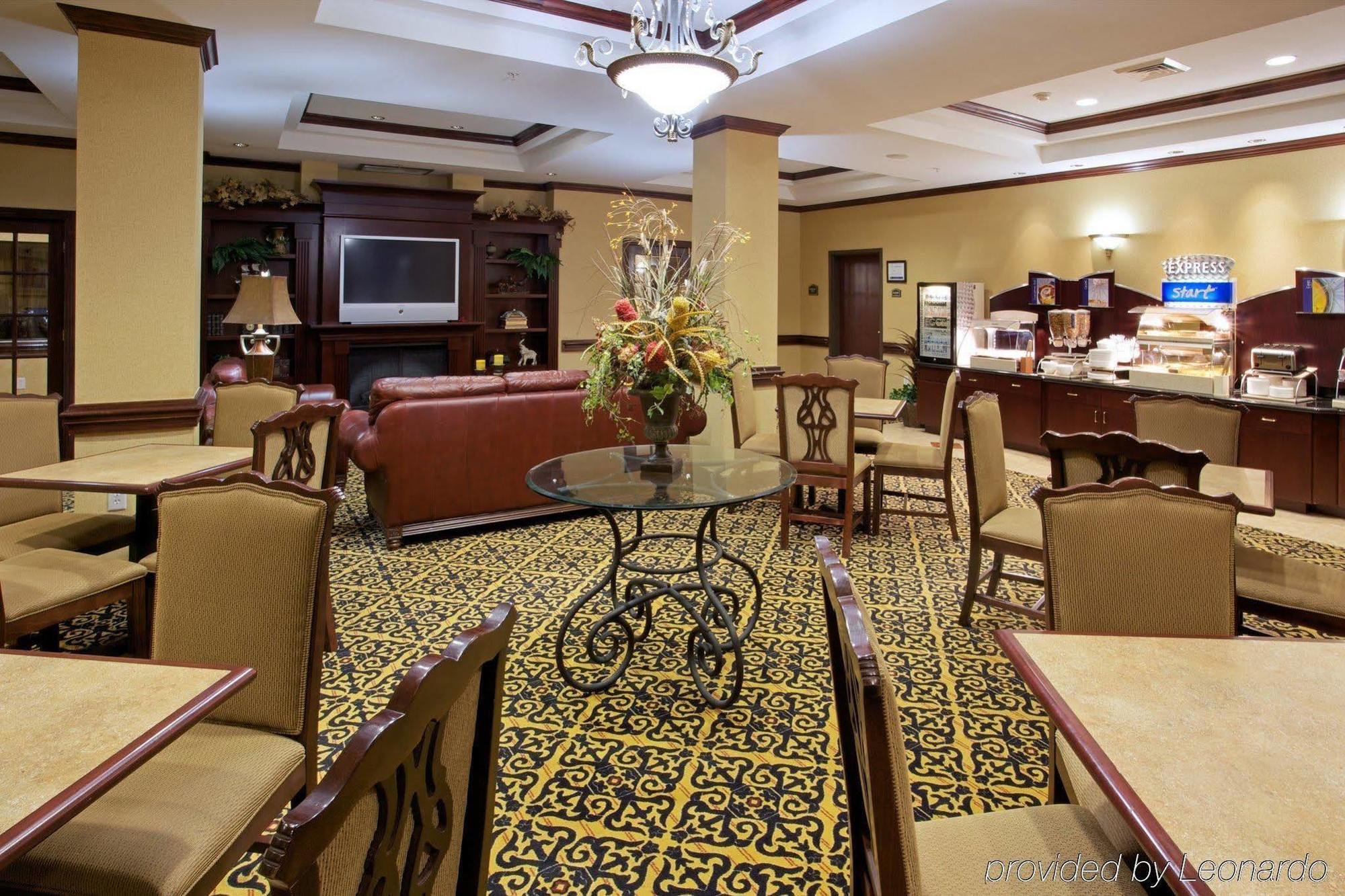 Holiday Inn Express & Suites Wharton By Ihg Restaurace fotografie